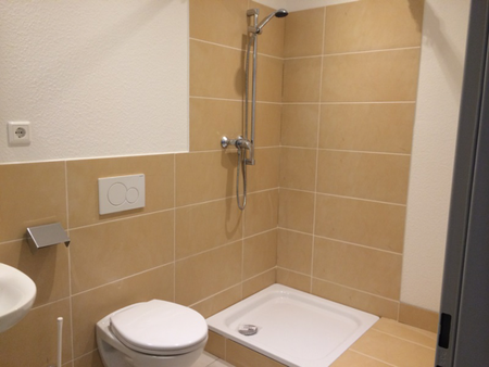 Hier findet ihr unser Angebot an verfügbaren Studierendenapartments im Studierendenwohnheim Franklin20, unweit Campus der TU Dresden - Photo 5