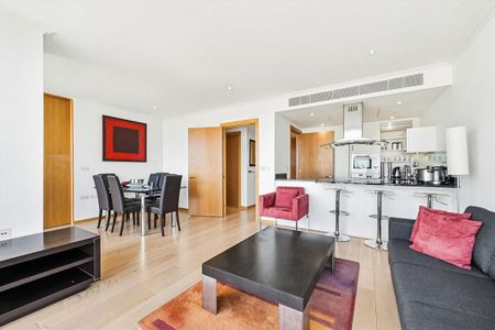 Apartment to let in West India Quay, E14 - Photo 3