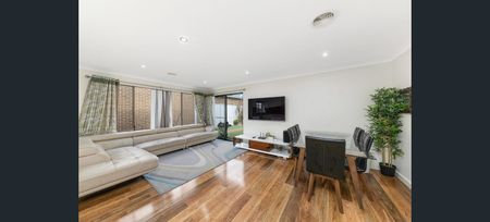 118 Ida West Street, Bonner ACT 2914 - House For Rent | Domain - Photo 2