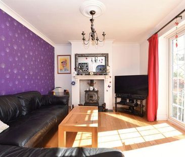 4 Borough Close, Cowbridge, The Vale of Glamorgan, CF71 7BN - Photo 2