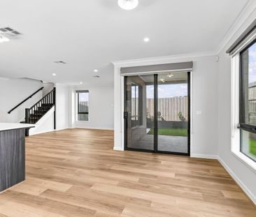 Stunning New Family Home - Photo 1