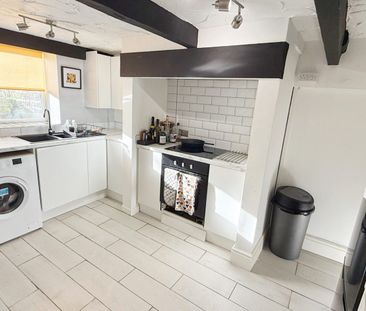 Newhey Road, Newhey, Rochdale OL16 4JY - Photo 6