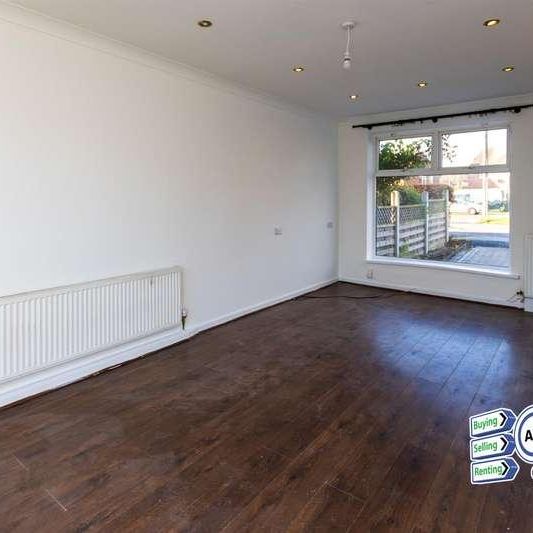 Sandringham Green, Alwoodley, LS17 - Photo 1