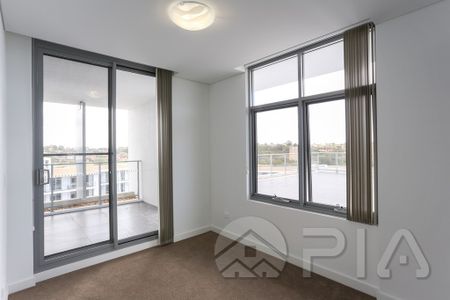 North facing 2 Bedroom + Study City View Penthouse with 2 Car Spaces - Photo 3