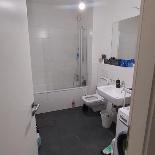 Shared Room - Photo 1