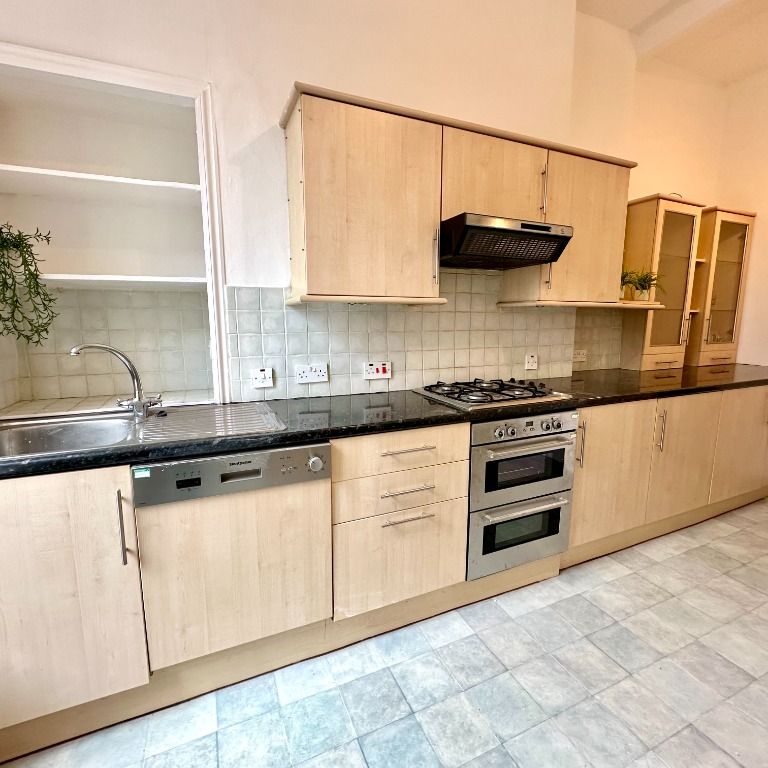 Cartvale Road, Langside, Glasgow, G42 9SW - Photo 1