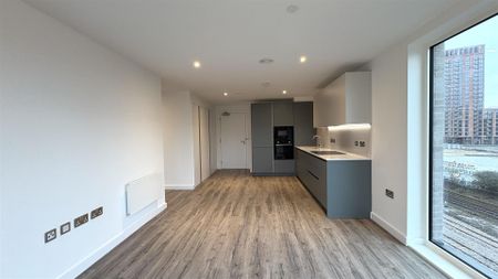 The Railings, Middlewood Locks - Photo 5