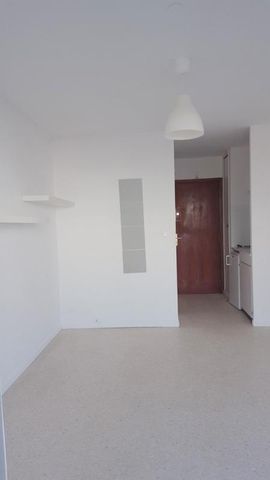 Studio 18.90 m² avec kitchenette équipée. - Photo 2