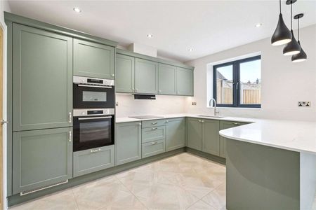 A brand new three bedroom family home in a tucked away location. - Photo 5