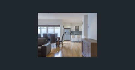 FULLY FURNISHED - CONTACT AGENT FOR AVAILABILITY - Photo 3