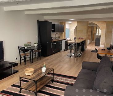 Grand T1 de 74.61 m2 - Photo 2