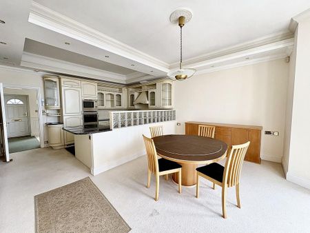 4 bedroom maisonette to rent - Photo 4