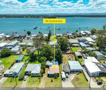 Relaxed Lakeside Living in a Peaceful Setting - Photo 4