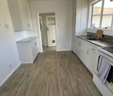 Charming 3 Bedroom Home in Te Puke - Photo 2