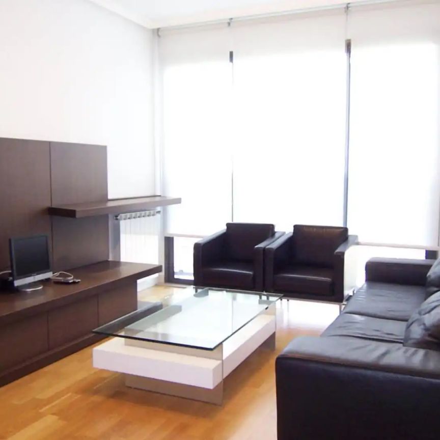 Piso de alquiler en Calle de Magdalena Díaz, 20, Valdezarza - Photo 1