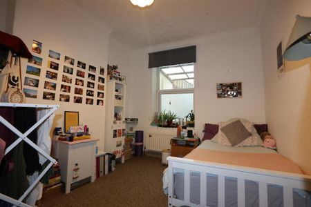 5 bedroom house to rent - Photo 2