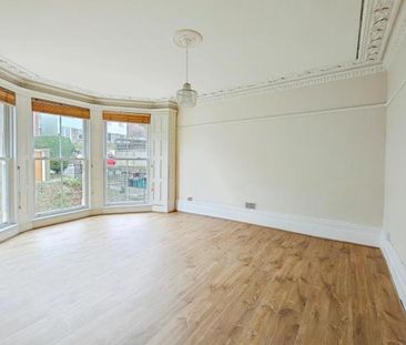 WOW! Absolutley huge rooms and loads of character, this one bedroom... - Photo 2