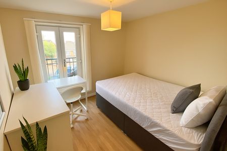 5 Bed End Terrace, Wordsworth Road, BS7 - Photo 3