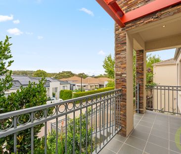 Light-Filled Freestanding Townhouse in Prime Bruce Location - Photo 1