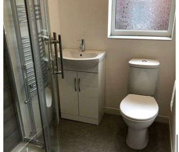 Room in a Shared House, Deramore Street, M14 - Photo 4