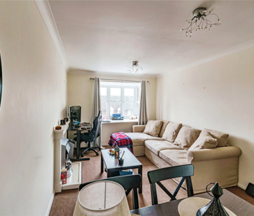Horley 1 bedroom flat to rent - Photo 1