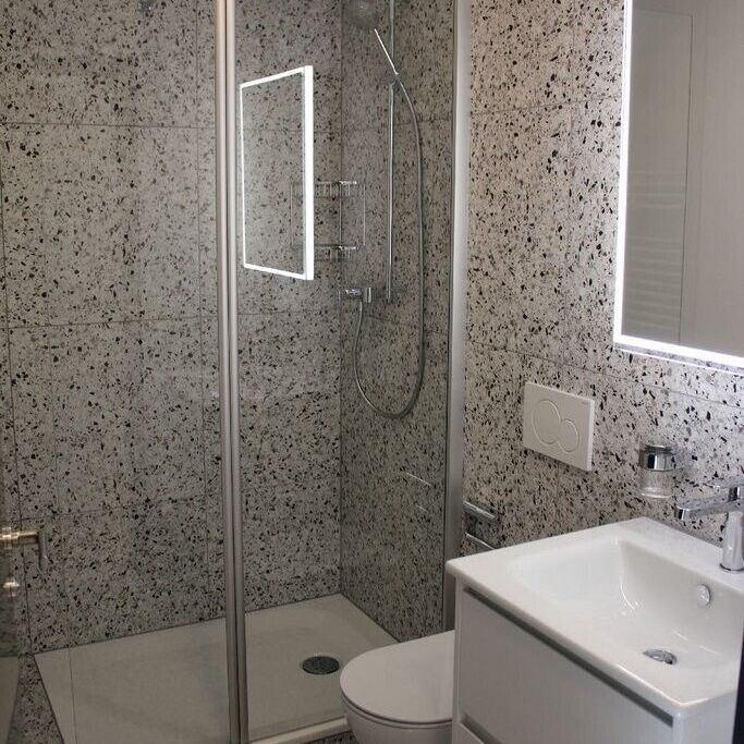 Gemütliche 1.5 Zimmer-Wohnung in der Churer Altstadt zu vermieten! - Photo 1