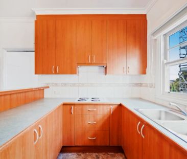 2 Bed, 1 Bath - Photo 6