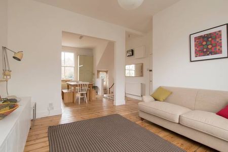 3 Bed Flat, Graham Road, E8 - Photo 2