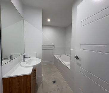 Spacious 4-Bedroom Home Perfect for the Modern Family - Photo 5