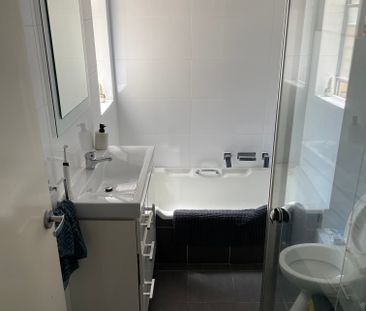 Bondi Beach - Photo 2