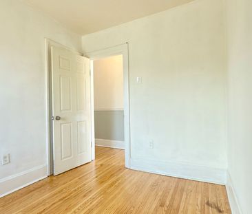 For Lease - 5038 Huron Street, Niagara Falls, Ontario - Photo 5