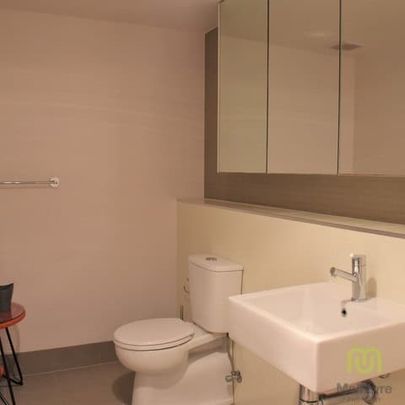 Convenient living! - Photo 1