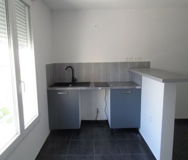 Libre le ..14/04/2026 Mt Loyer :467,91 Mt des charges :30 - Photo 3