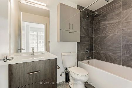 180 Fairview Mall Drive #811 - Photo 5