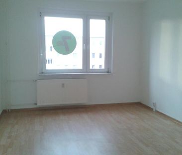 3-Raumwohnung mit Balkon in zentraler Lage! - Foto 1