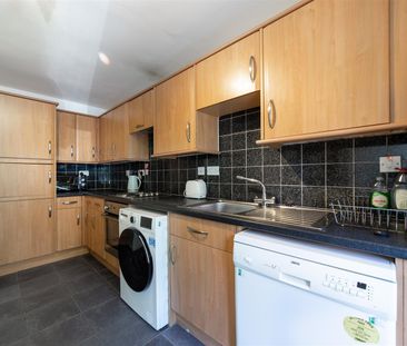 2 bed apartment to rent in Orchard Place, Jesmond, NE2 - Photo 5