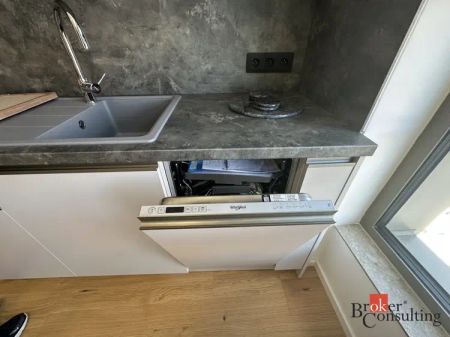 Pronájem bytu 1+kk 24 m - Fotografie 5