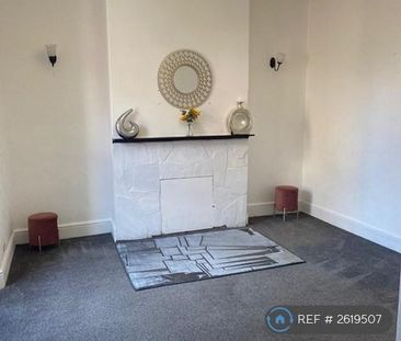 2 bedroom semi-detached house to rent - Photo 2