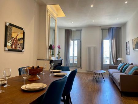 Appartement T3 meublé en face des halles de Béziers - Photo 5