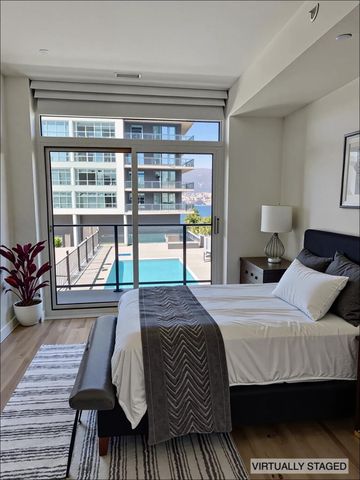 Downtown – New 2 bed, 2 bath, Available Now - Photo 4