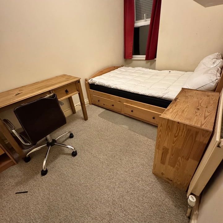 Room in a Shared House, Bath Road, BS4 - Photo 1