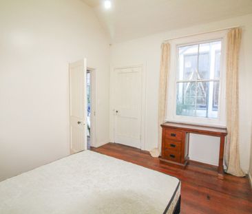 Cosy Historic Cottage Available NOW - Photo 4