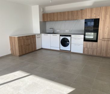 PRES D'ARENES - T3 - 58.80 M² - Photo 3