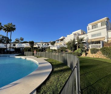 Casa adosada en Estepona, Atalaya, alquiler - Photo 3