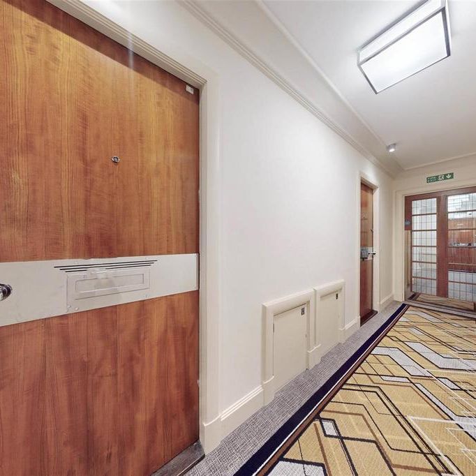 Studio to rent - Photo 1