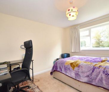 4 bedroom detached house to rent - Photo 4