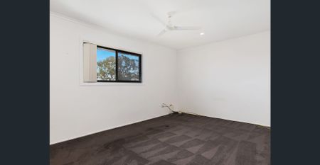 Water & Electricity Included | North Facing Waterfront Home in Prime Location - Photo 2