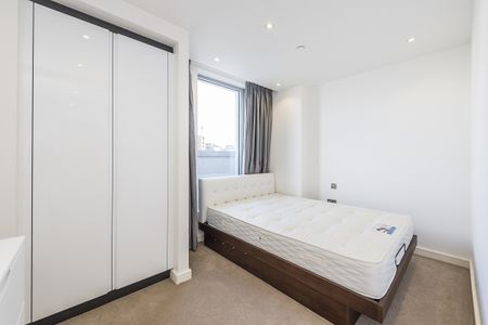 3 bedroom flat to rent - Photo 5