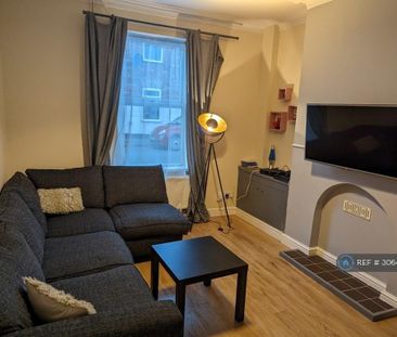 3 bedroom terraced house to rent - Photo 2