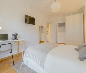 Paseo de la Castellana, Madrid, Community of Madrid 28046 - Foto 2